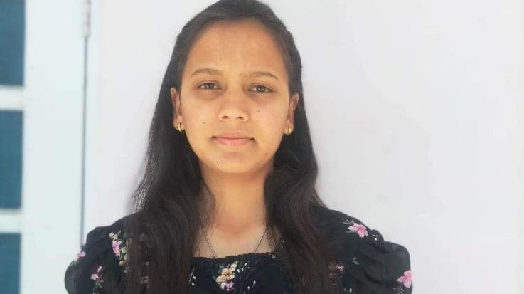 Kangra: Priyanka secured fourth position in commerce faculty.