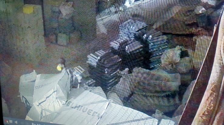Kangra: One lakh coin stolen from factory, 2 youths caught in CCTV while committing the crime