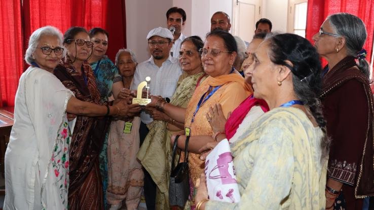 Solan: Gava Singh Negi said, it is the duty of children to provide a good environment to their parents in old age.