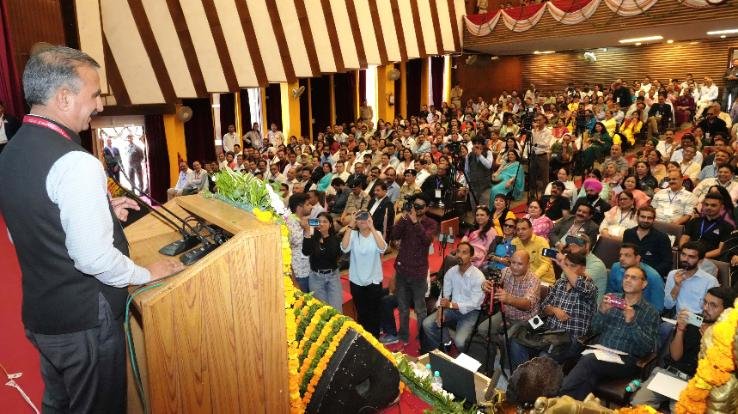 Chief Minister inaugurates 'Indiraj Himachal-Towards New Frontiers' exhibition
