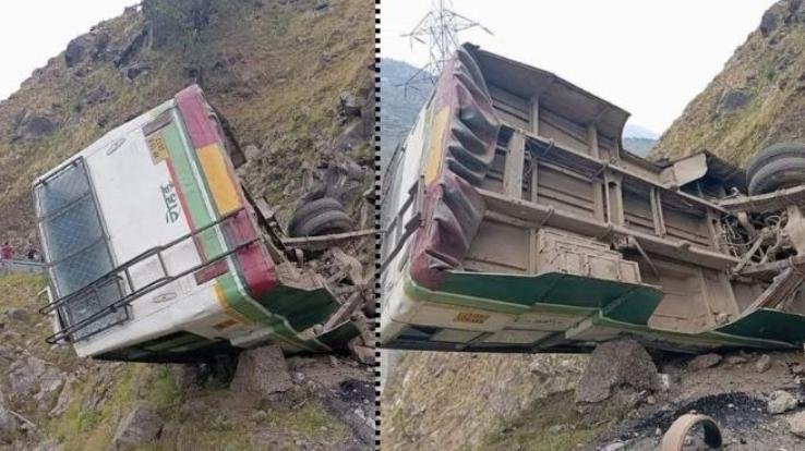Governor, Chief Minister and Deputy Chief Minister condole the death of four people in bus accident