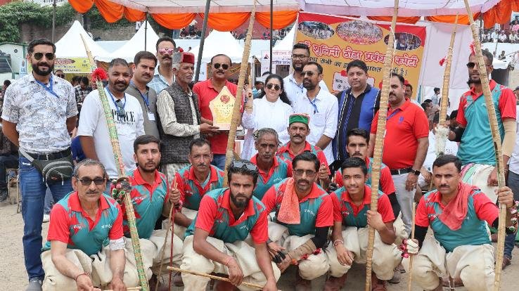 Ancient game Thoda organized on the second day of Shoolini fair