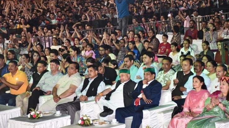 Solan: Assembly Deputy Speaker, Chief Parliamentary Secretary participated in the second cultural evening