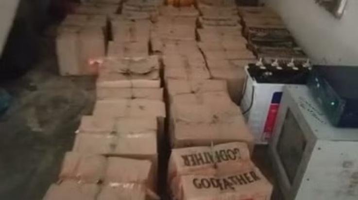 Kangra: 33 boxes of illicit liquor recovered in Tahlian