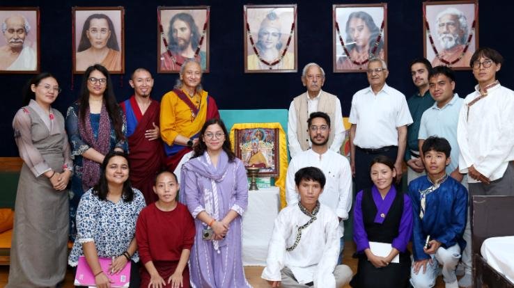 Solan: Camp organized on traditional medicine in Shoolini University