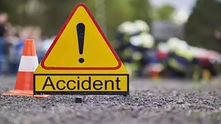 Una: While trying to save mother cow, there was a collision, cow and a woman died.