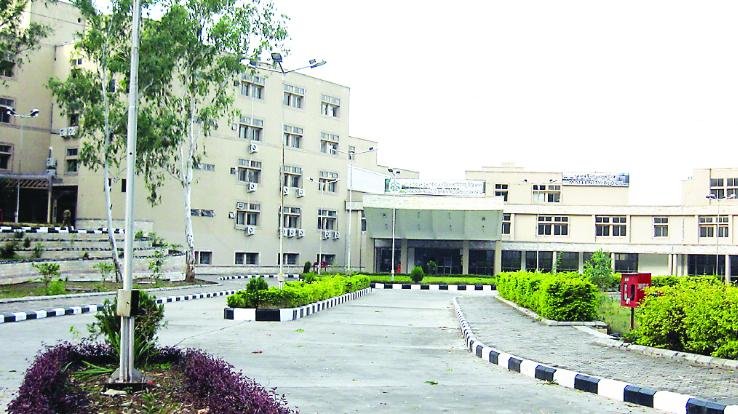 Union Health Minister JP Nadda will reward TMC