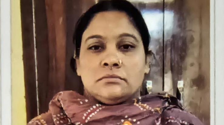 Kangra: Noorpur police recovered 26.18 grams of chitta from woman's residential house.