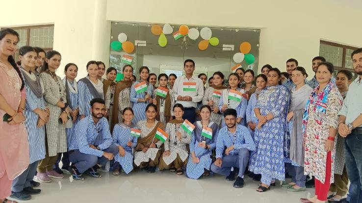 Indora: Independence Day was celebrated with great enthusiasm in Minerva College.