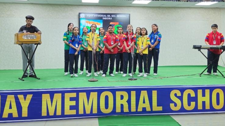 Indora: 78th Independence Day celebrated with pomp at Vijay Memorial School