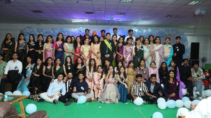 LR Institute of Legal Studies organized a lively fresher's party in Solan