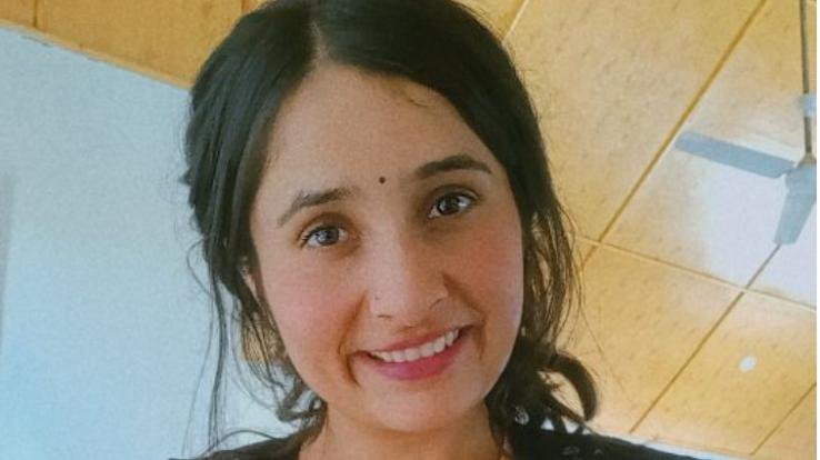 Ranjana Thakur of Panchayat Darwa of Kasauli passed the examination of Military Nursing Service.