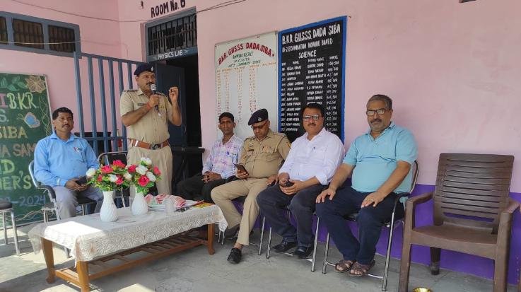 Be careful of people asking for money through messages on social sites: Police station in-charge Kishore Chand