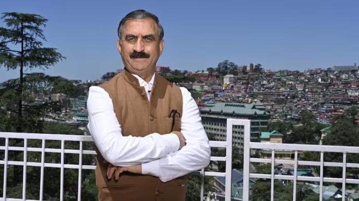 CM Sukhu reached IGMC early in the morning for health checkup.