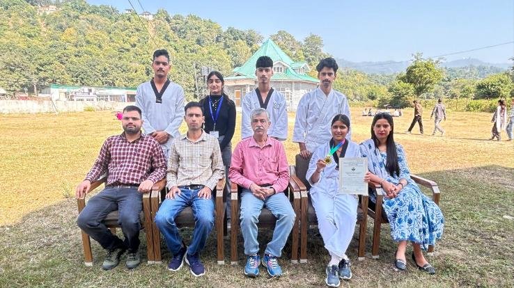 Jaisinghpur: Students enthusiastically participated in the Taekwondo Championship at Kanwar Durga Chand College.