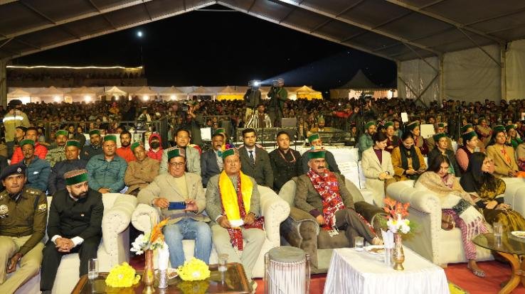 Chief Minister presided over the closing ceremony of the state level Kinnaur Mahotsav