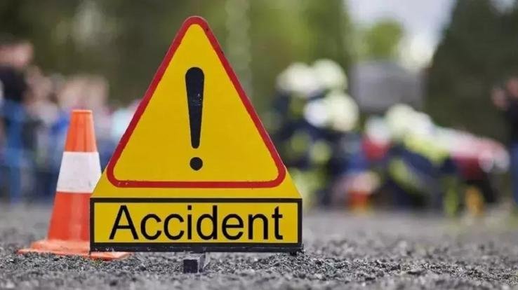 Major accident in four lane near Kullu Bhootnath bridge, six injured, one in critical condition