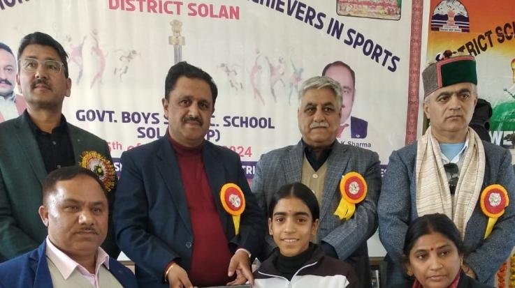 Vanshika and Simran of BL School Kunihar were honored by DC Solan with a certificate.