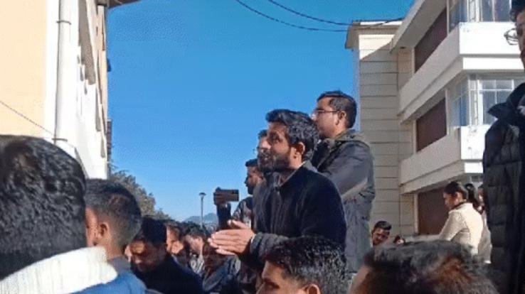 Dharamshala: Protest against guest teacher policy begins, government siege announced on 19th