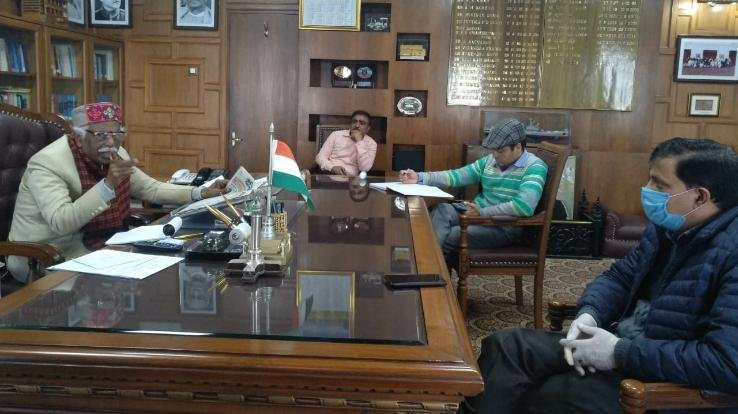 एक महीने का वेतन मुख्यमंत्री राहत कोष में देंगे राज्यपाल