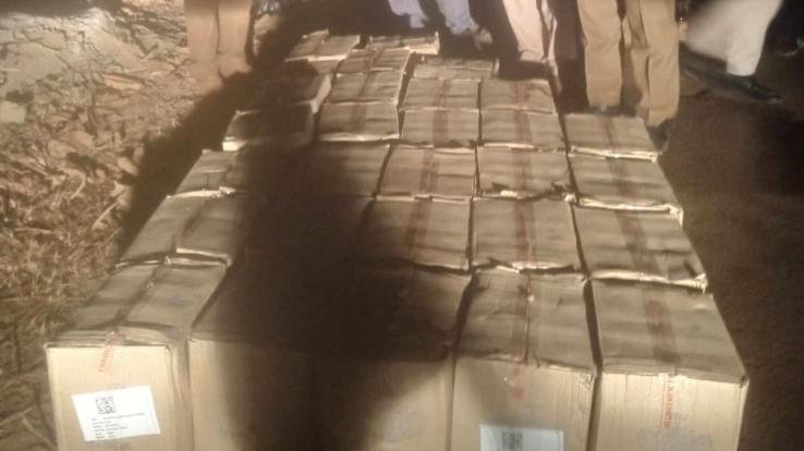 Jwali: 29 boxes of country liquor recovered from private school bus, police register case