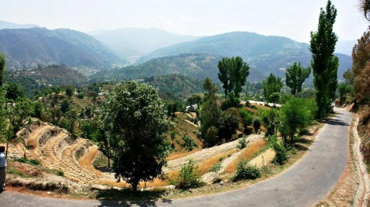 Network of 500 new roads will be laid in Himachal, tarring work will start.