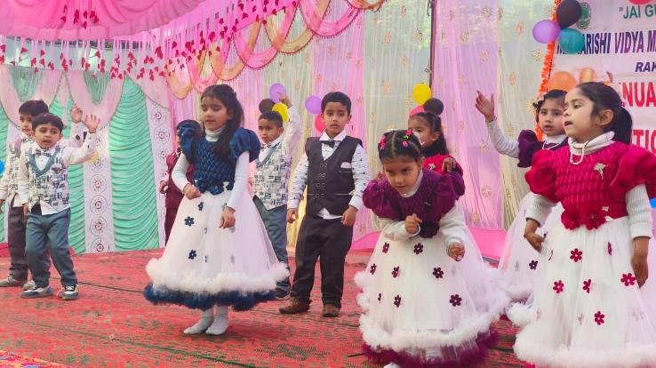 Rakkad: Wonderful presentations of small children in the annual prize distribution ceremony of MVM.