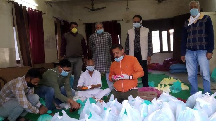 संयुक्त व्यापार मंडल बिलासपुर ने की गरीबों की सहायता