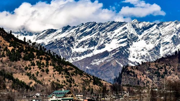 Weather changed in Himachal, snowfall again in upper areas