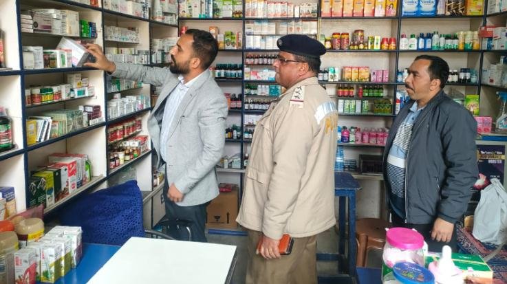 Solan:-Team- of- Darlaghat- police- and- drug- inspectors- conducted- joint- inspection- of- shops- and- medical- stores