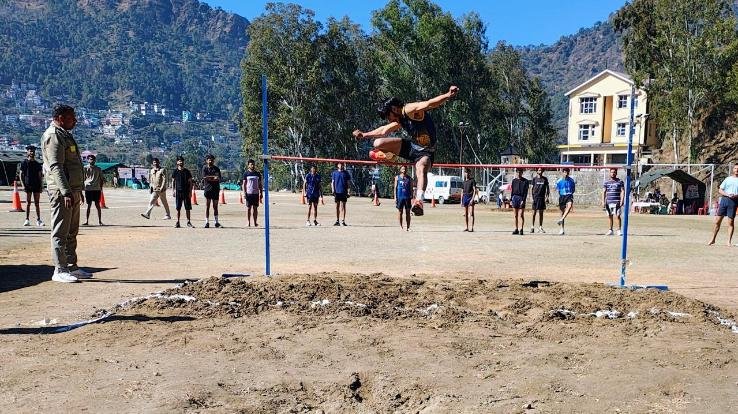 Solan: 68 -men -achieved -success -in- the -physical -criteria -test -held- at -Police -Ground,- Solan.