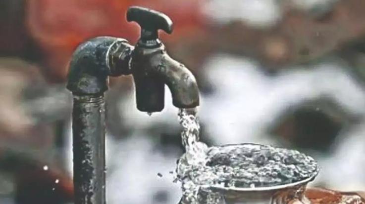 There -is- strong -opposition- to- the -supply -of -drinking -water -to -other -villages- by -the- IPH -department- from- the-tank- built -above- Kothi- village- of -Kunihar