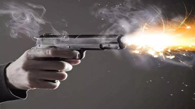 Bike riders shot at the Dhaba operator in Pulgharat of Mandi, attacked after looting