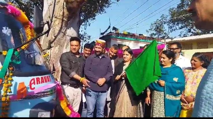 Himachal Pradesh's first electronic garbage vehicle started, MLA Vinod Sultanpuri flagged off