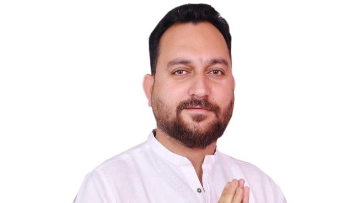 Hamirpur: Under the Pradhan Mantri Gramin Sadak Yojana, bridges worth 6.95 crores will be built on Jamli and Gudhvin Khad, Ashish Sharma expressed gratitude