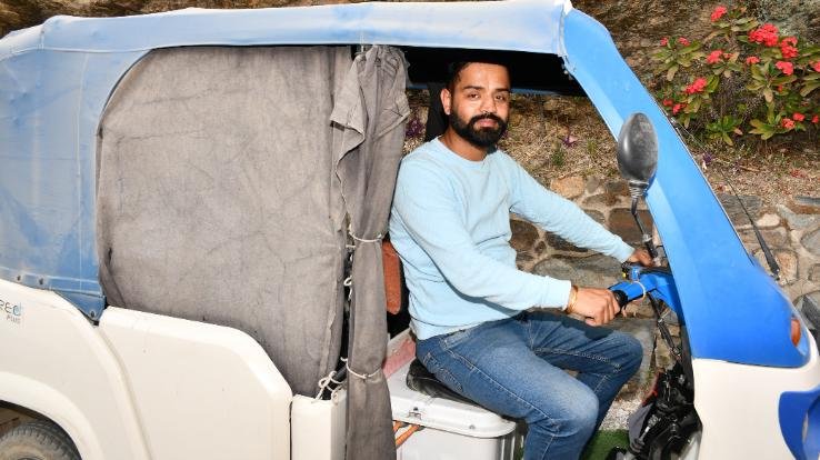Solan: E-vehicles- are -proving -to- be- a- better -source -of- income- and- a- lifesaver -for -the -environment