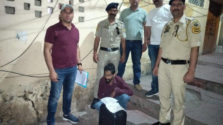 Solan police arrested a person with 520 drugs