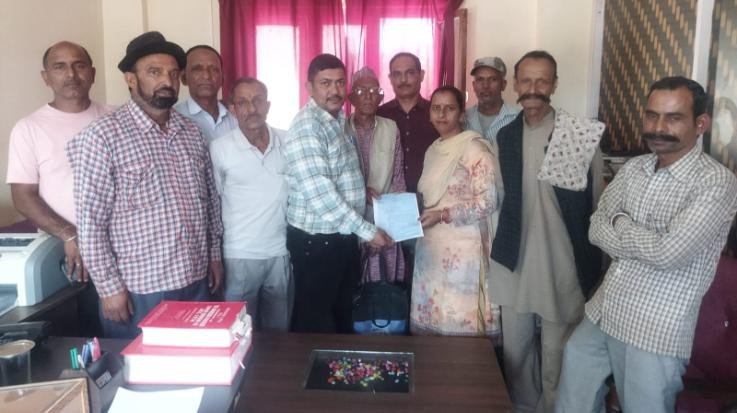 Kunihar: Numberdars sent a memorandum to Revenue Minister Jagat Singh Negi regarding the problems