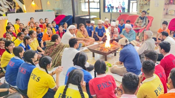 Indora: New academic session started in Pratap World School, Chanaur