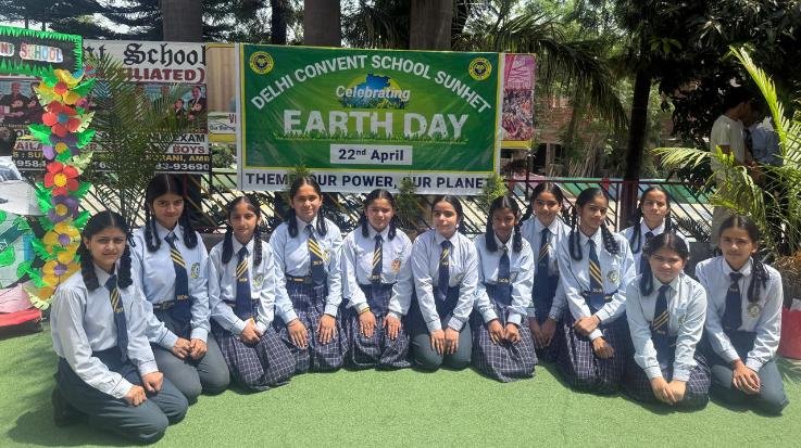 Dehra: Competitions organized on Earth Day at Delhi Convent School Lower Sunhet