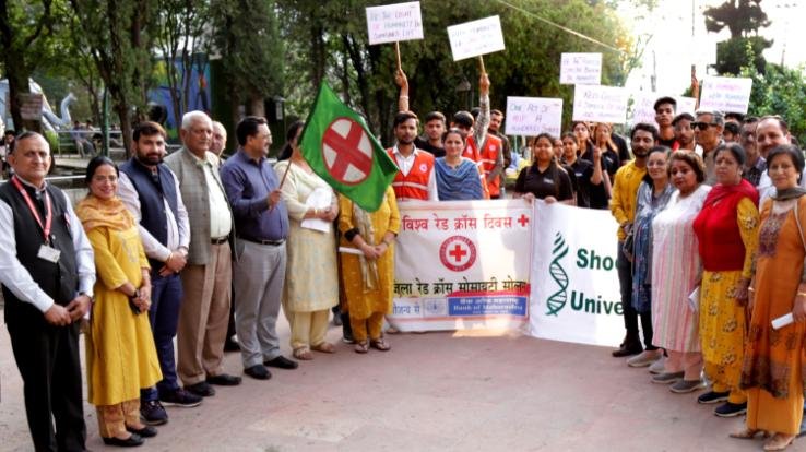 Solan: Awareness rally taken out by Shoolini University to spread the message of humanity and compassion