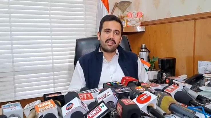 Need a Strong Face, Not a Rubber Stamp for Party President Post