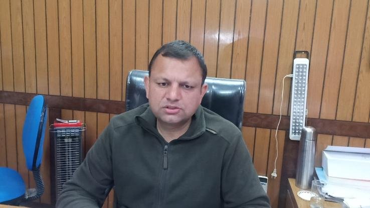 व्यक्ति के कोरोना पॉजिटिव होने की फैली  खबर, दहशत में लोग