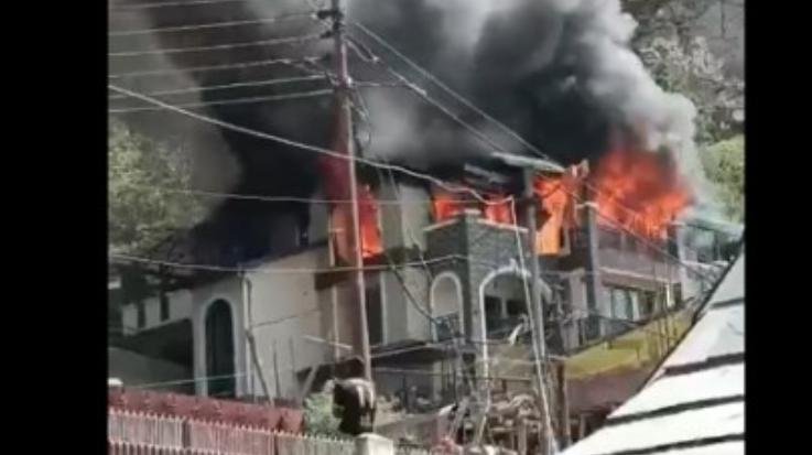 Fire- breaks -out -in- a- 4-storey- building -in- Shimla-, it -was- completed- just -5 -months- ago