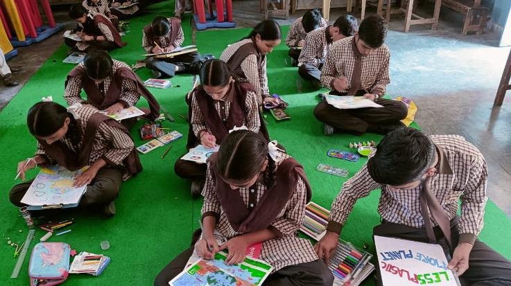 Solan-: Various -programs -were -organized -at -Arya -Public- High -School,- Subathu -on -the- occasion -of- Environment- Day