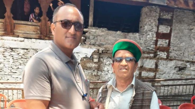 Bharmour-: Retired -Beldar -Raiflu -Ram -contributed- Rs -11,000 -for -school -campus- development