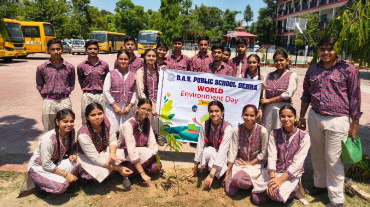World -Environment- Day -was- celebrated -with -great- enthusiasm -in -DAV- Dehra
