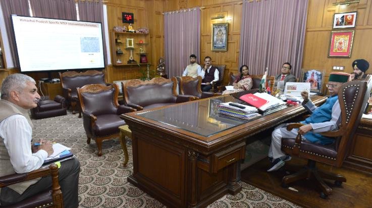 Governor reviews progress of TB elimination campaign in Himachal, emphasizes public participation and awareness