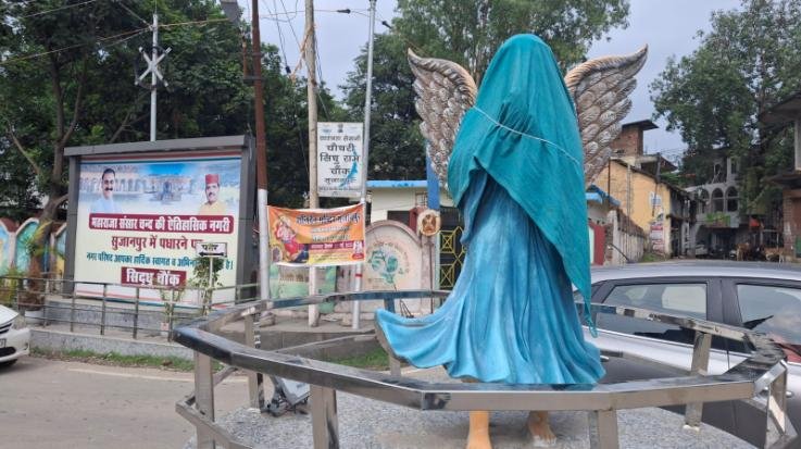 The statue of 'Paree' at Chaudhary Sidhu Ram Chowk in Sujanpur was covered, instructions to install the statue