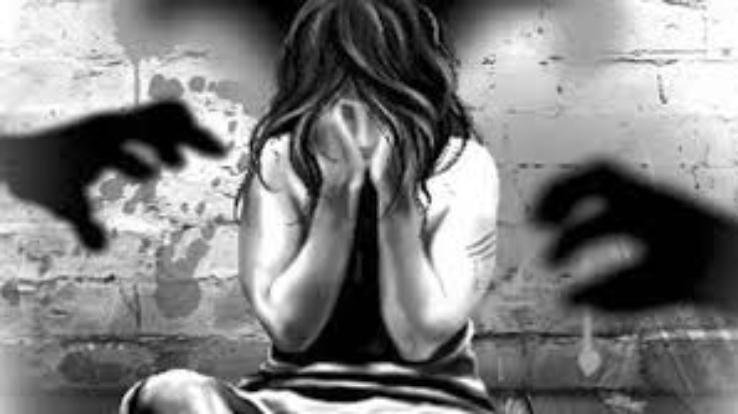 When the teacher himself became a predator! Teacher arrested on charges of molesting girl students